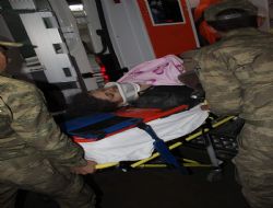 Depremzede kız, yaşam savaşını kazandı